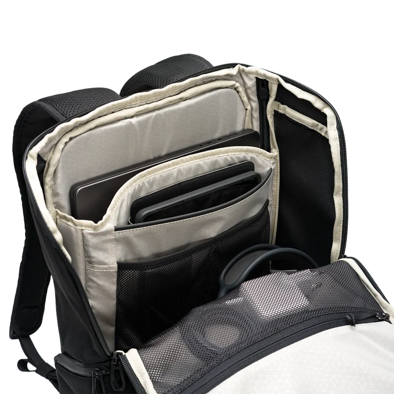 Thule Accent backpack 28L black