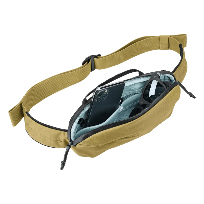 Thule Aion sling bag nutria brown