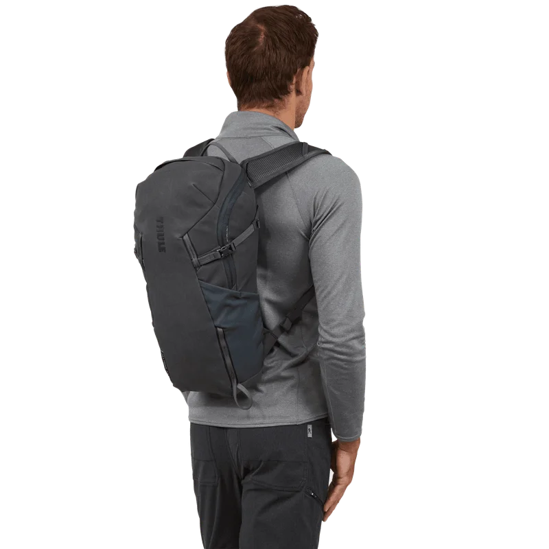 Thule AllTrail X 15L hiking backpack nutria brown