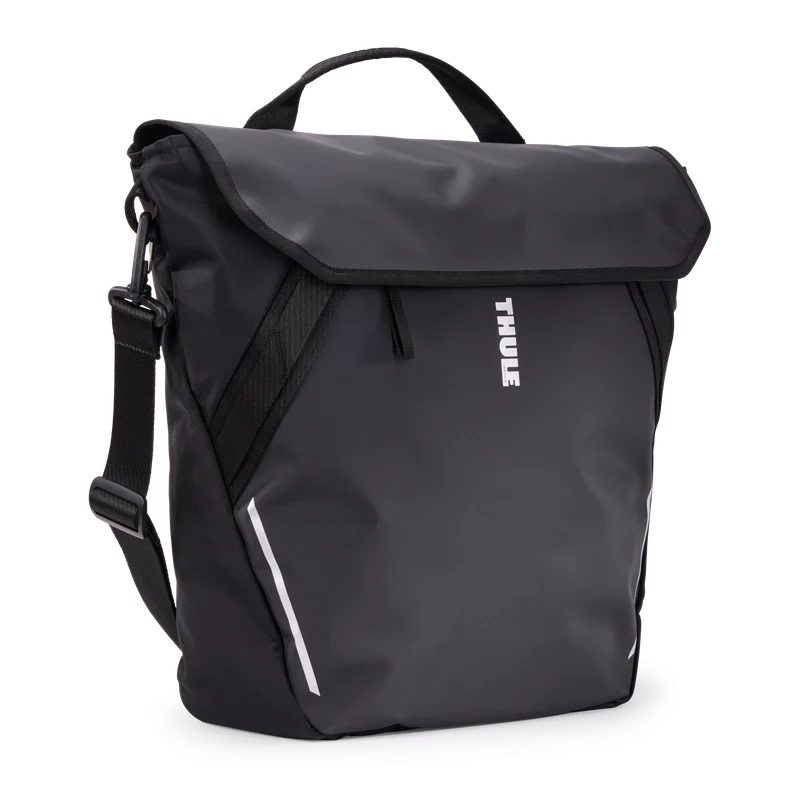 Thule Chasm courier with InLock 22L black