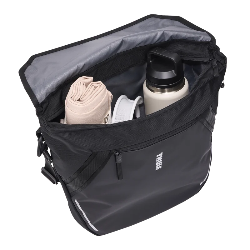 Thule Chasm courier with InLock 22L black