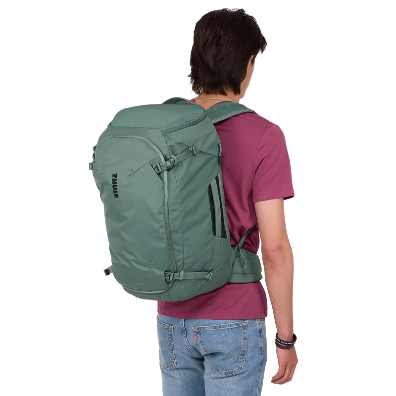 Thule Landmark 40L travel pack hazy green