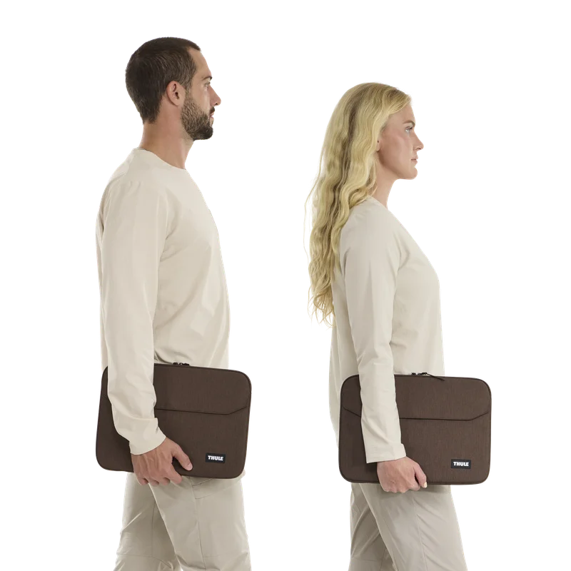 Thule Lithos sleeve MacBook Air 15'' nuanced brown