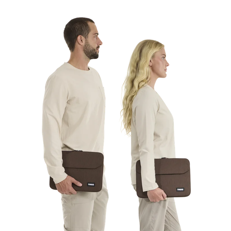 Thule Lithos sleeve MacBook Air 13'' nuanced brown