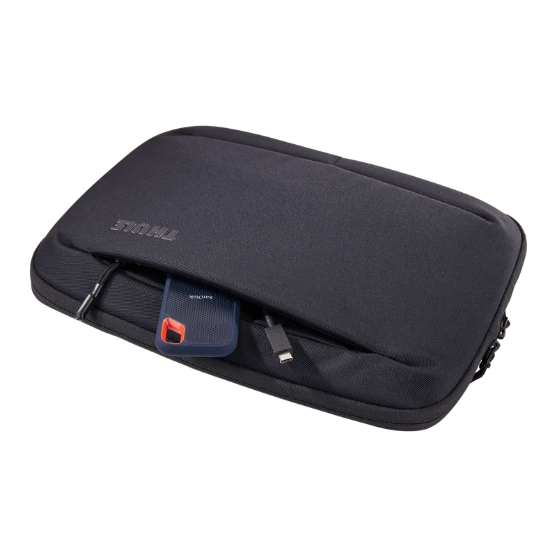 Thule Subterra 2 MacBook sleeve