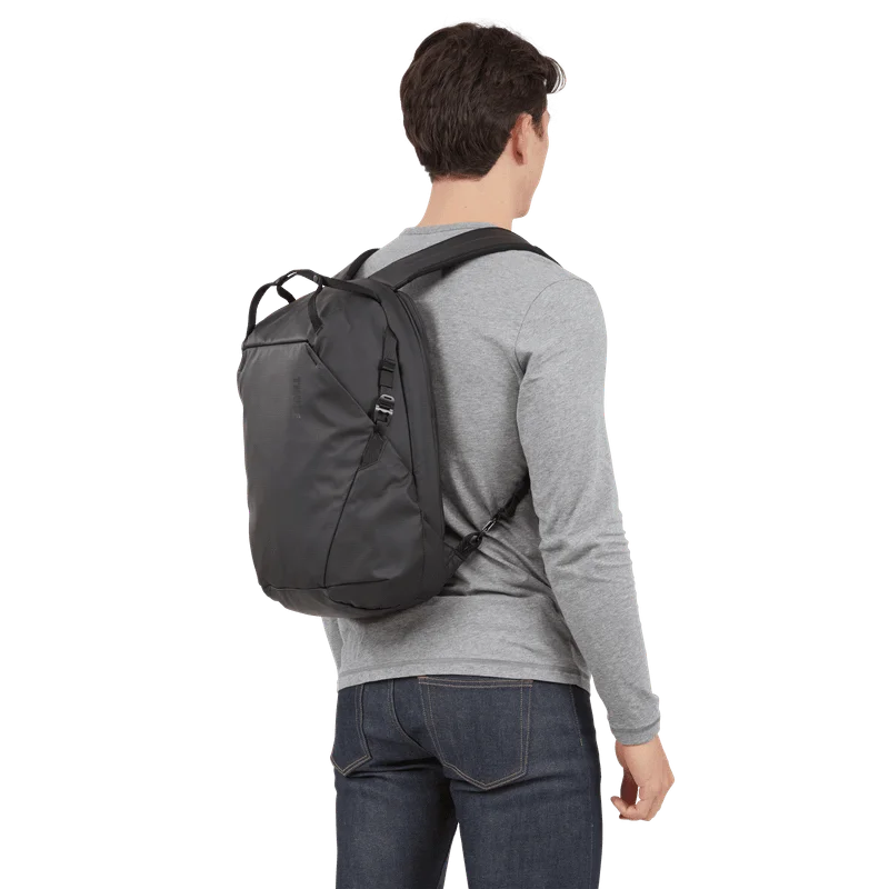 Thule Tact backpack 16L black
