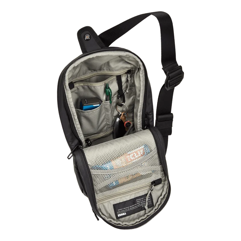Thule Tact sling 8L black